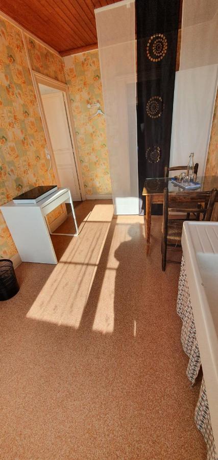 Bed and Breakfast Joyeux Reveil Курсель-сюр-Мер Екстер'єр фото