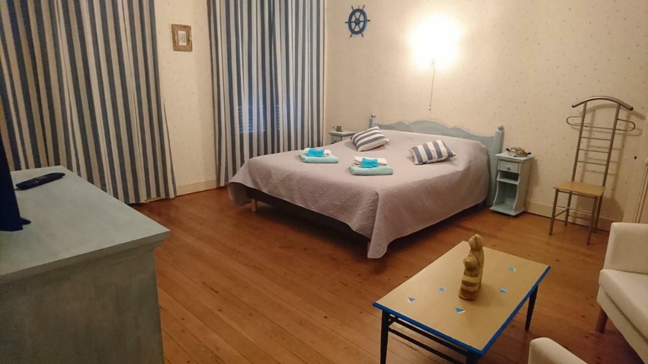 Bed and Breakfast Joyeux Reveil Курсель-сюр-Мер Екстер'єр фото