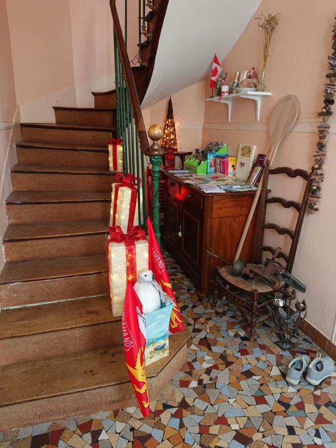 Bed and Breakfast Joyeux Reveil Курсель-сюр-Мер Екстер'єр фото